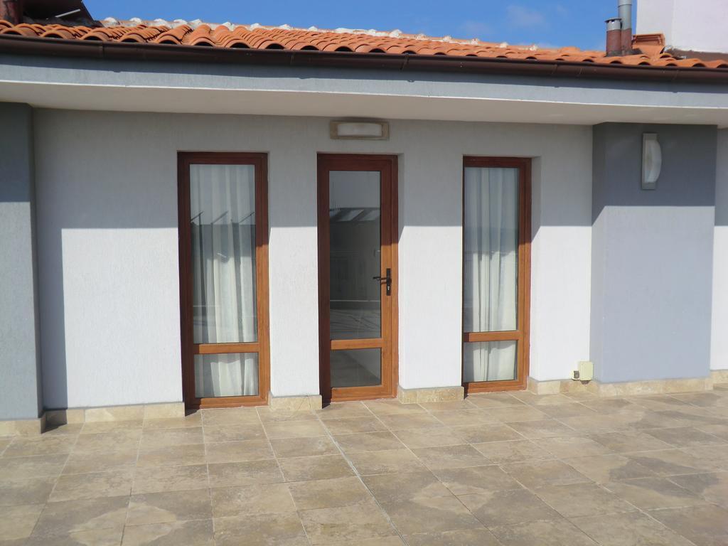 Guest House Petrovi Rawda Exterior foto